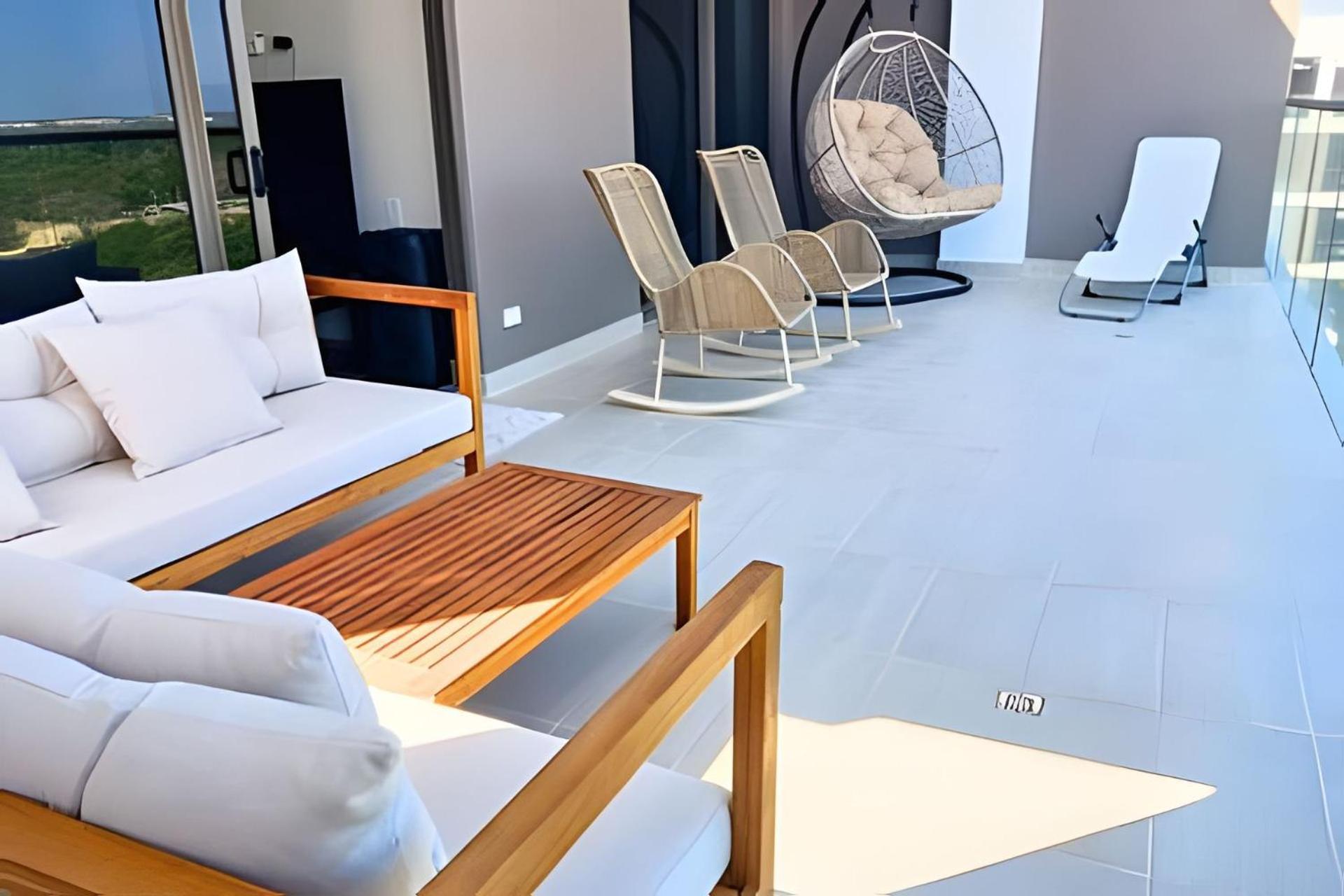Lujoso, Ultimo Piso Con Salida Directa A La Playa