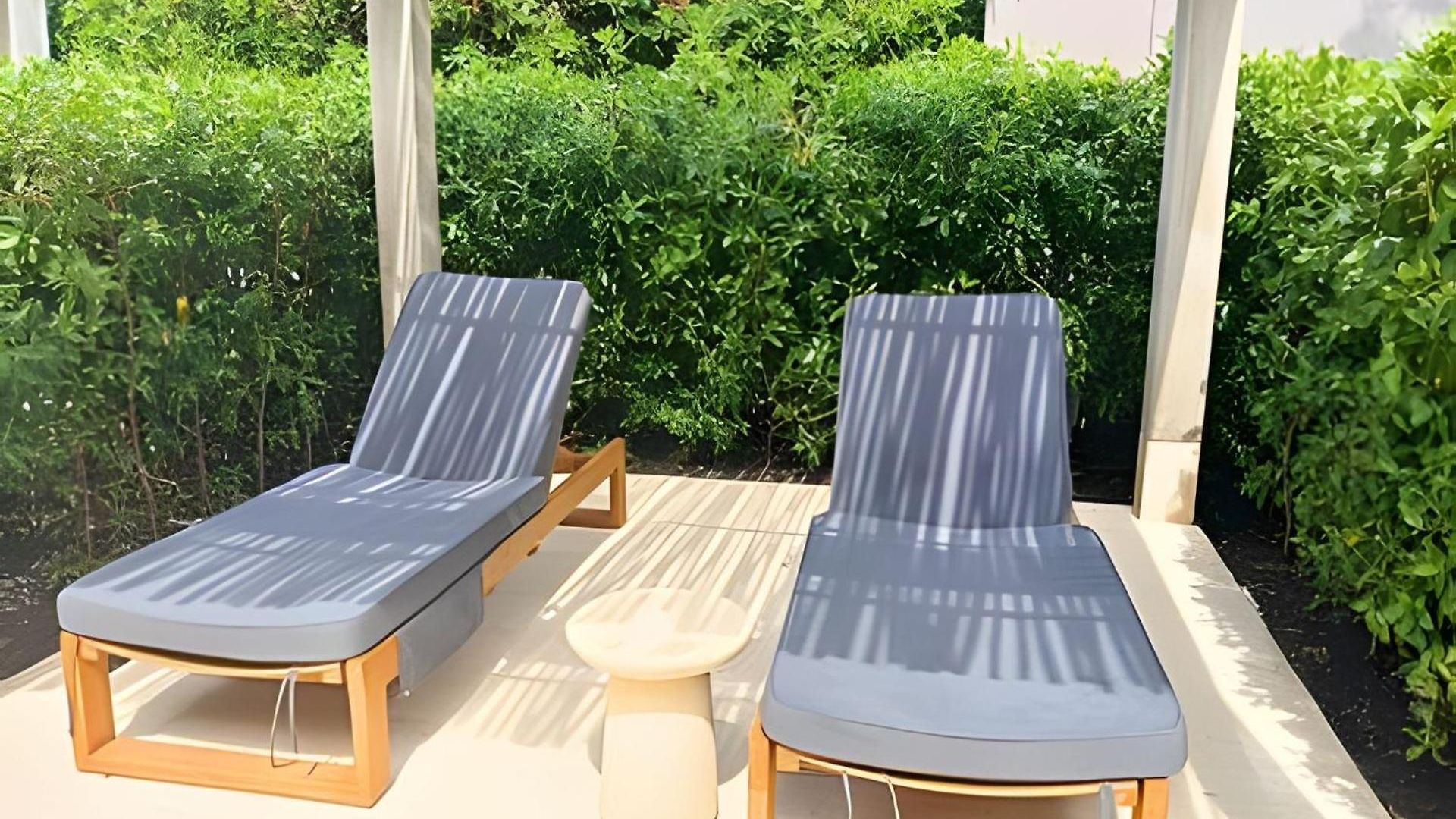 Lujoso, último Piso Con Salida Directa A La Playa Apartamento *