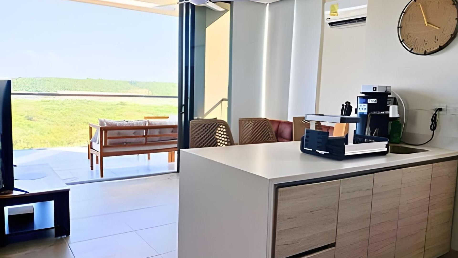 Apartamento Lujoso, último Piso Con Salida Directa A La Playa Cartagena