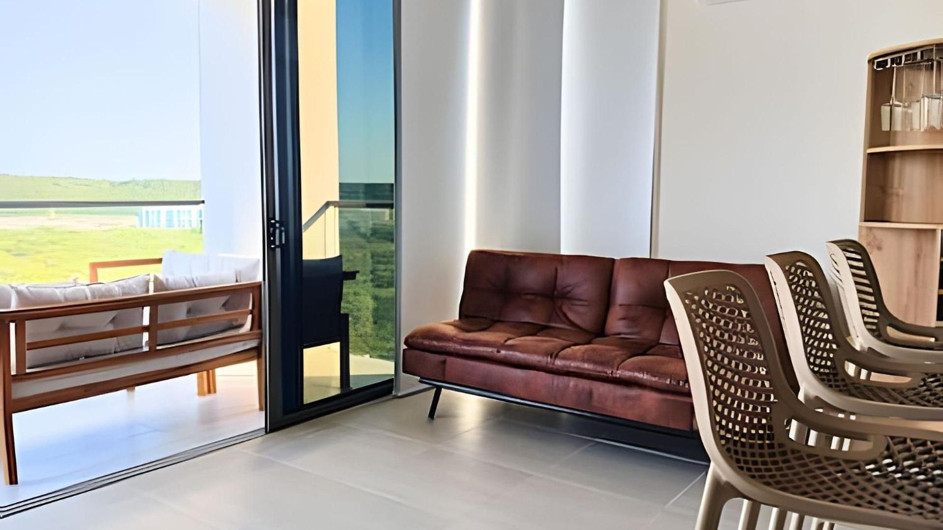 Apartamento Lujoso, último Piso Con Salida Directa A La Playa *