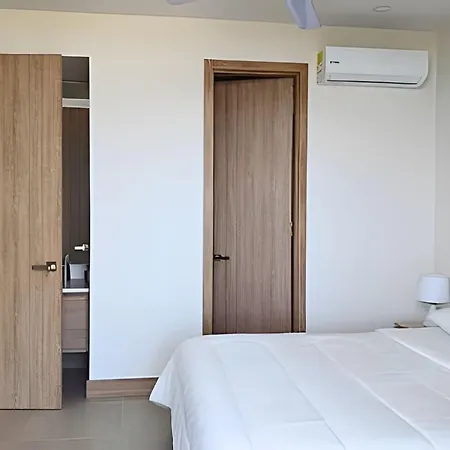 Lujoso, último Piso Con Salida Directa A La Playa Apartamento Cartagena
