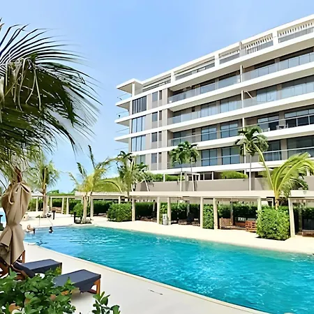 Apartamento Lujoso, último Piso Con Salida Directa A La Playa