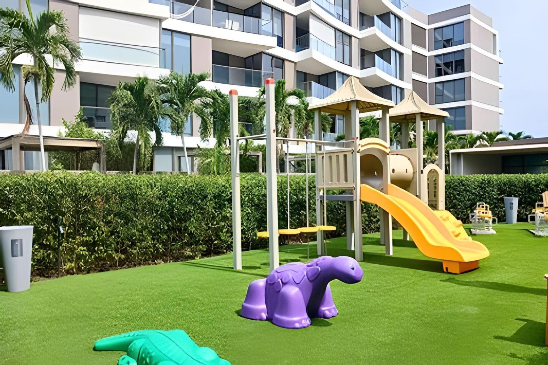 Lujoso, Ultimo Piso Con Salida Directa A La Playa Apartamento *